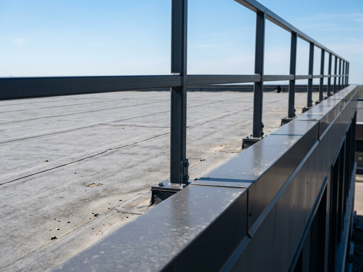 Parapet railings