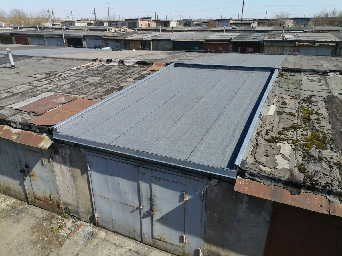 Single-layer built-up roofing
